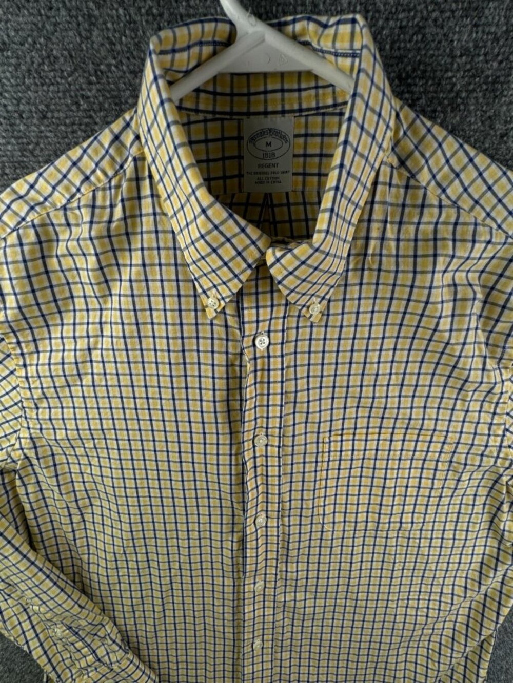 Brooks Brothers Button Up Shirt Long Sleeve Yellow Blue Medium Regent Men Adult